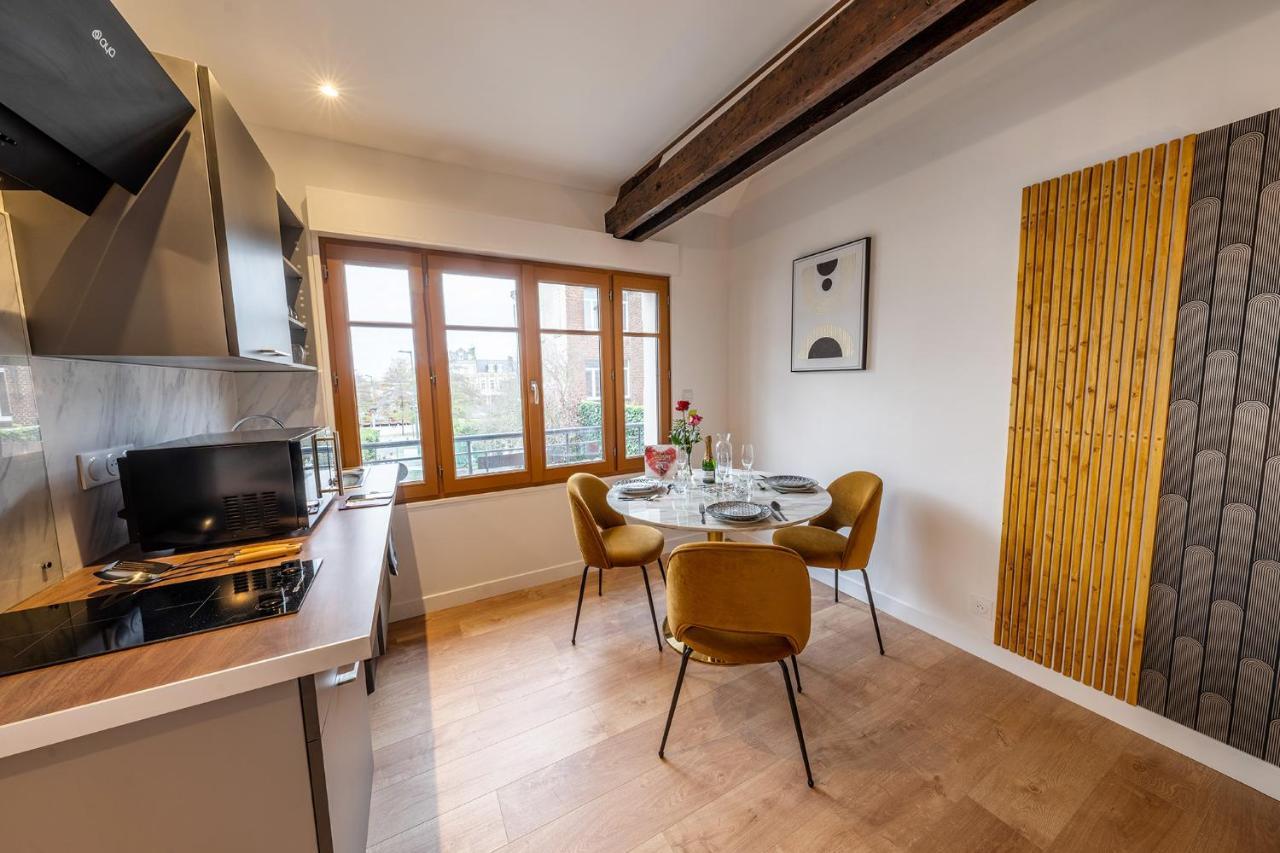 L'Elegant - Appart'Hotel Le Gatsby Saint-Quentin  Eksteriør bilde